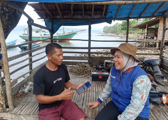Dedikasi Mantri BRI Terjang Ombak Pulau Seram, Demi Buka Jalan Akses Finansial hingga Perbaiki Nasib Nelayan