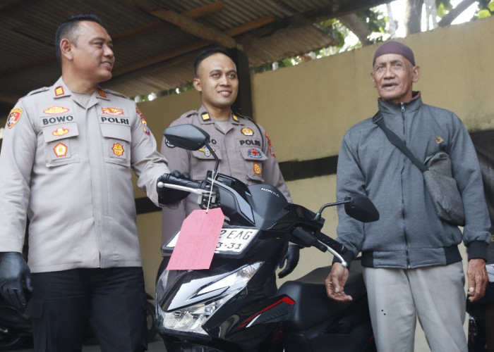 Motor Baru Hasil Keringat Tukang Pijat Dicuri Sindikat, Mbah Sumar: Saya Sudah Tak Bisa Berkata Apa-Apa