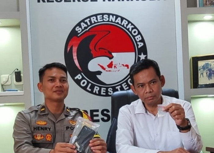 Tiga Pemuda Bawa Sabu, Tim Sat Resnarkoba Ringkus  dan Tahan di Polres Tegal