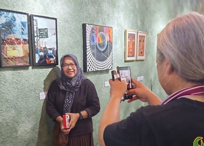 Wabi-sabi Diterjemahkan Dua Sejoli Ini Menjadi Pameran Keindahan dalam Ketidaksempurnaan