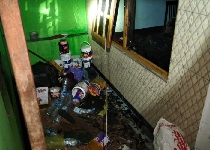 Minta Uang Rp15 Juta Ditolak, Pria di Kasihan Bantul Nekat Bakar Rumah Orang Tua