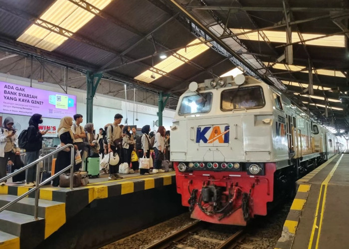 Penumpang Penuh Saat Musim Libur, Kapasitas Stasiun Tugu Jogja Disarankan Perlu Ditingkatkan