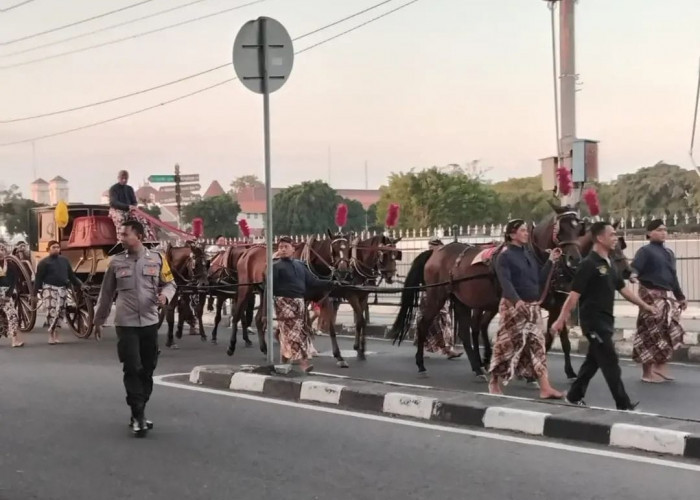 Usia Hampir Dua Abad, Kereta Kencana Kyai Mandrajuwala Jalani Uji Kelayakan di Jantung Keraton Yogyakarta