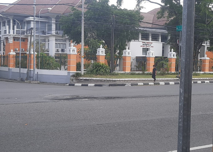 Kerusakan Jalan Akibat Demontrasi, Satker PJN DIY Lakukan Perbaikan Bertahap