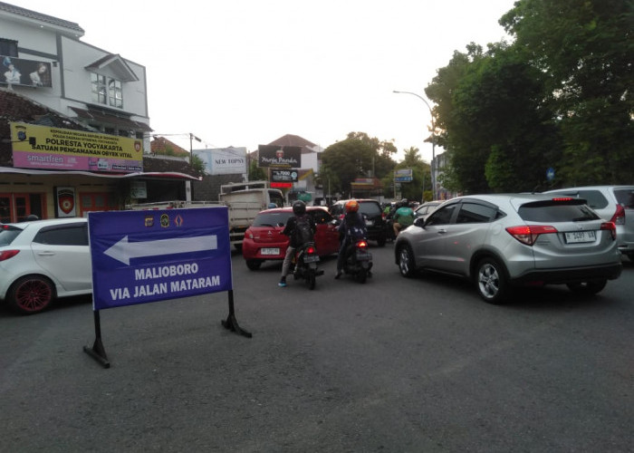 Arus Kendaraan Masuk DIY Capai 64 Ribu, Lalin Padat di Kridosono hingga Lempuyangan