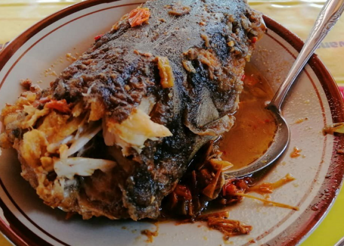 Warung Mangut Ikan Paling Enak di Magelang, Destinasi Makan Siang Legendaris Bikin Nagih