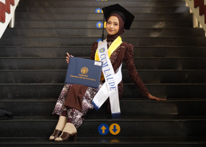 Lulus Cumlaude, Liring Mahasiswa Tunarungu UNY Bukti Pendidikan Inklusif