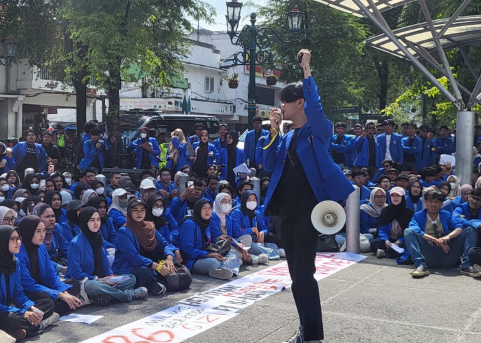  Aksi Menuju Indonesia Bangkrut di Jogja, Mahasiswa UII Bawa 6 Tuntutan Soal BBM hingga MBG