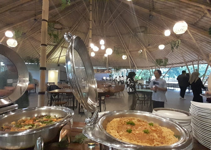 Menikmati Senja di Solo Safari Lewat Paket Buka Puasa, dan Pengalaman Unik Bersama Satwa