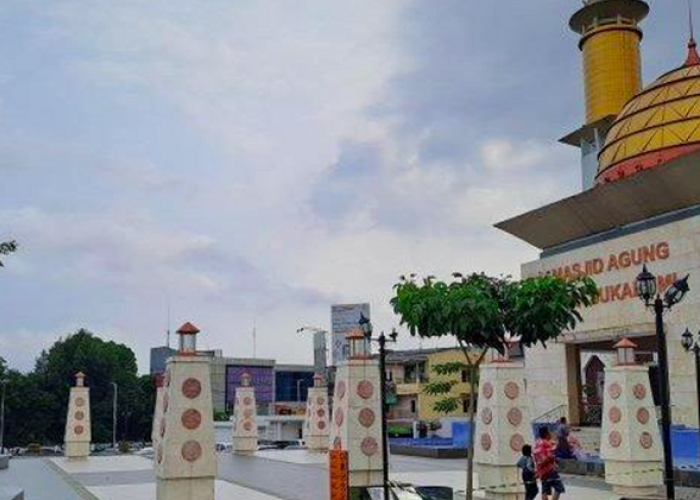 Pilihan Wisata Sehari di Sukabumi, Eksplorasi Kuliner Legendaris, Bangunan Heritage, hingga Cafe Hits