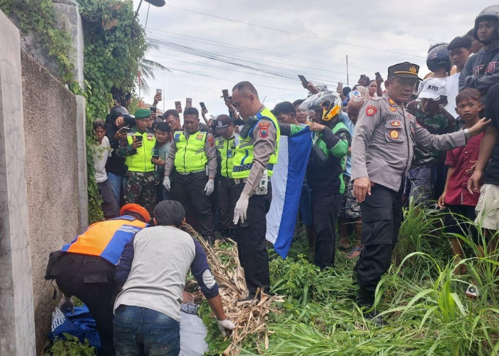 Bruak!! Gara-gara Kebablasan, Pemuda Pengendara Sepeda motor Matic Meninggal Tertemper Kereta Barang