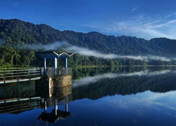 Sarana Tepat Menikmati Kedamaian, Simak 5 Wisata Danau Indah Bandung untuk Isi Hari Liburmu