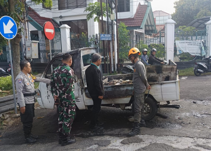 Mobil Pick Up Penjual Tahu Bulat Terbakar di Umbulharjo Jogja, Diduga Akibat Kebocoran Gas