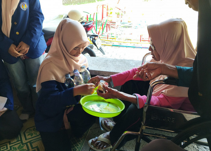 Di Imogiri Bantul, Lansia Belajar Teknik Jumputan dan Bermain Sapa Nusantara