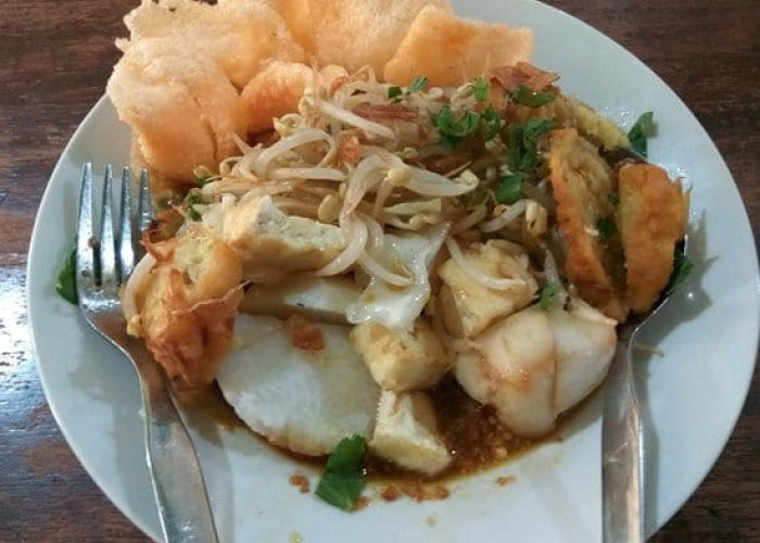 Tahu Kupat atau Kupat Tahu? Wanita ini Baru Sadar Setelah Nyuguh Tamu, Ternyata Beda Meski Namanya Mirip