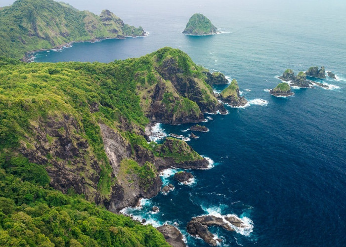 Suasana Asri Bikin Hati Nyaman, Simak Berbagai Aktivitas Menarik di Pantai Orong Bukal Lombok