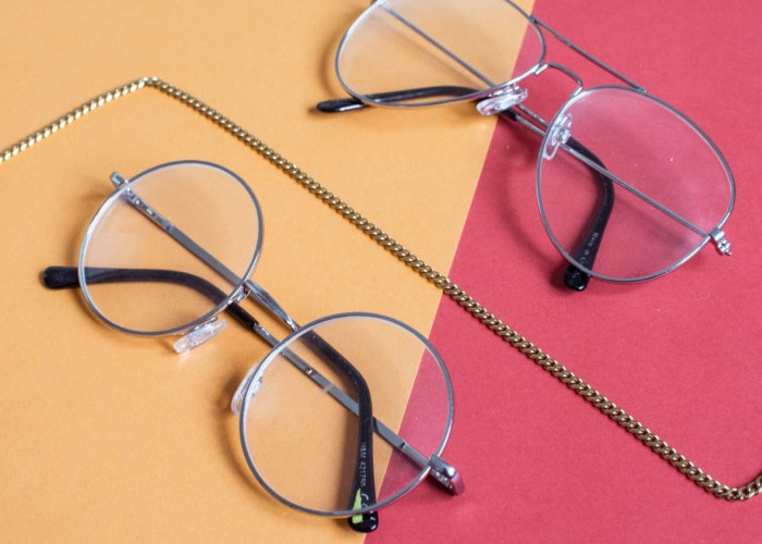 Tips Memilih Kacamata yang Nyaman dan Mengikuti Gaya Pribadi Anda