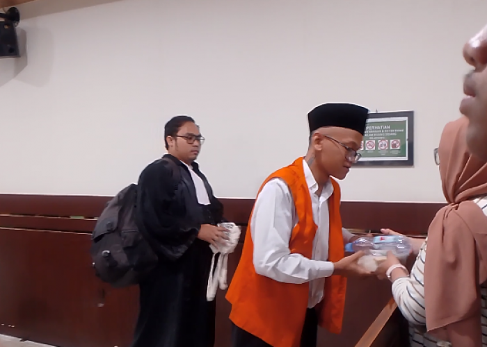 CCTV Ungkap Dua Titik Pembakaran Tenda Polda DIY dalam Kericuhan Massa