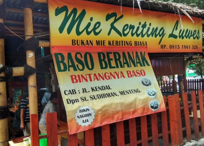 Menilik Surga Kuliner Makan Siang Hemat dan Nikmat di Kawasan Stasiun Sudirman