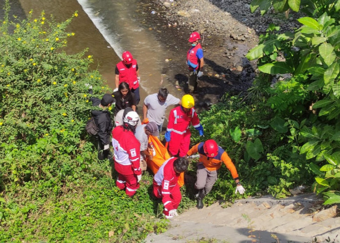 Mayat Pria Bertato Ditemukan di Sungai Bawah Jembatan Baru UGM, Polisi Masih Cari Identitas Korban