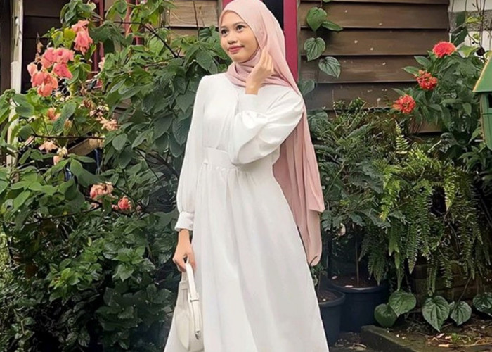 5 Tips Styling Long Dress Muslim Agar Tidak Monoton, Tampak Segar dan Menawan