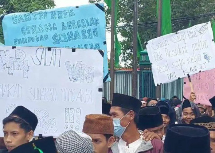 Ratusan Ulama dan Santri Geruduk DPW PPP Banten, Paksa Suharso Monoarfa Mundur dari Ketum