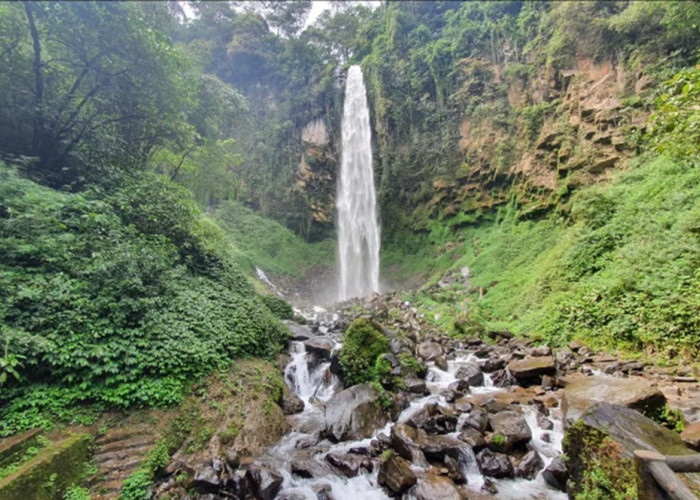 7 Wisata Air Terjun di Tawangmangu dengan Pesona Alam Memukau nan Eksotis, Simak Disini