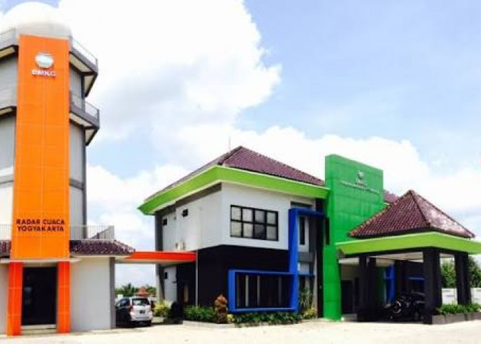 Gelombang Masih Tinggi 2,5–4 Meter di Perairan Selatan DIY, Nelayan Diminta Tingkatkan Kewaspadaan