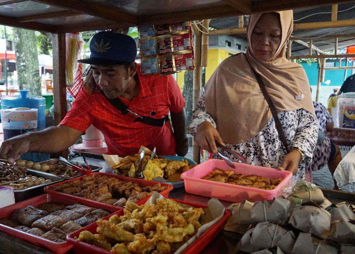 Warga Disuguhi 70 Gerobak Angkringan, Silaturahmi Lebaran di Kepatihan Lebih Sederhana