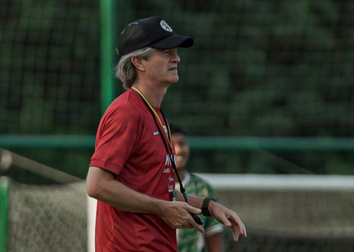 Ciptakan Aura Damai dan Solidaritas, Suporter Persebaya dan PSS Sleman Galang Dana untuk Korban Asap Karhutla