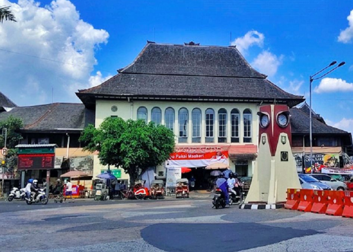 Pasar Gede Hardjonagoro Menelusuri Jejak Sejarah dan Surga Kuliner Solo
