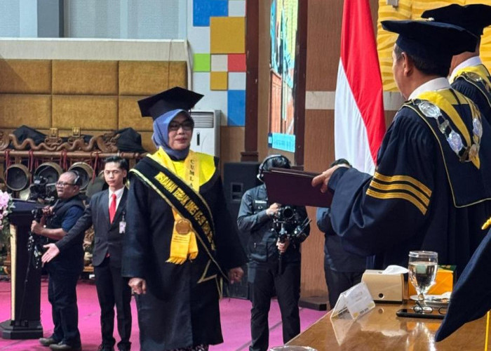 Kasatpol PP Brebes Caridah Sukses Raih Gelar Doktor Dengan Predikat Cumlaude di UNNES Semarang