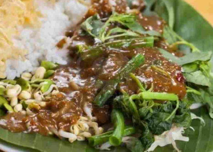 Rekomendasi Nasi Pecel Semarang Paling Menggoda untuk Sarapan Pagi dan Memanjakan Lidah 