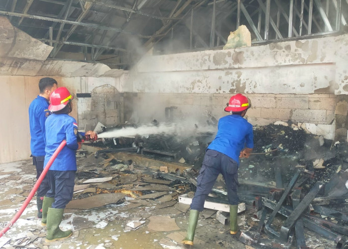 Ponpes Misbahul Huda Al Amiriyah Lebaksiu Kebakaran, Diduga dari Korek Gas
