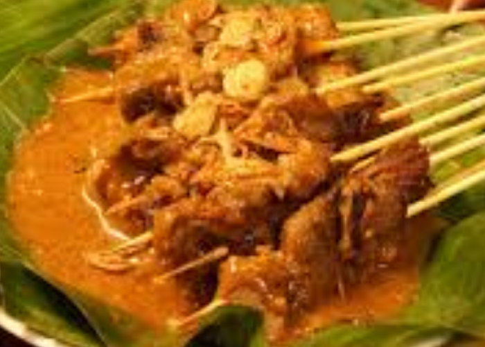 Surga Makanan Legendaris Saat Berkunjung ke Padang Paling Bikin Ketagihan dan Menggoyang Lidah