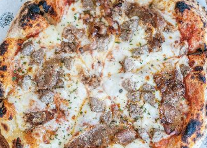 Tren Kuliner Modern Bandung, Cicipi Kelezatan Sourdough Pizza Bertekstur Kenyal dan Renyah 