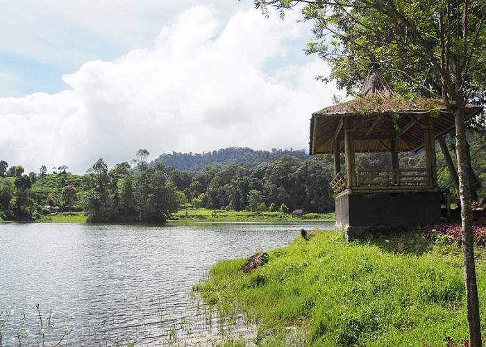 4 Destinasi Wisata 2024 Terbaik Bandung yang Menampilkan Keindahan Alam Mengagumkan 