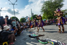 Tak Gelar Event Tahun Baru, Malioboro Tetap Hidup dengan Atraksi Seni Jalanan