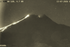 Merapi Kembali Keluarkan Awan Panas Guguran Senin Pagi, Suplai Magma Masih Berlangsung