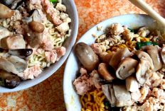Wisata Kuliner Mie Ayam di Malang yang Enak, Murah, dan Kaya Topping Favorit 