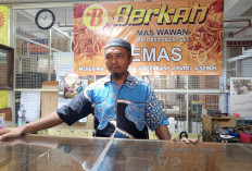 Harga Emas Dunia Bergejolak, Pedagang Emas Pasar Godean Kelimpungan