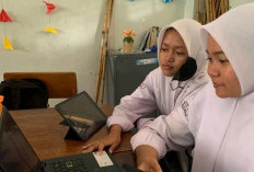 Kuliah Nol Rupiah, Kisah Putri Penjual Warung Nasi dan Driver Ojol Ini Bisa Jadi Inspirasi