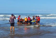  Terseret Rip Current Pantai Parangtritis, Remaja Bantul Hilang Saat Main Surfing