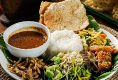 Kuliner Legendaris Sejak 1945 di Belakang Pasar Triwindu Pecel Sor Asem Solo Rasa Juara!
