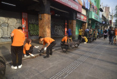 Ratusan Warga dan Pelaku Usaha Bersihkan Malioboro Demi Kenyamanan Wisatawan