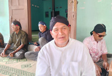 Magnet Tradisi dari Beji Sleman, Rahasia 17 Lipatan dan Filosofi Blangkon 