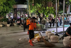 Gelaran WJNC Kelar, Petugas Kebersihan  Gercep  Malioboro Kembali Bersih Pagi Hari