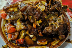 Pilihan Sate Kambing Legendaris di Solo, Destinasi Makan Siang Paling Bikin Ketagihan
