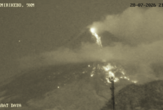 Gunung Merapi Erupsi Awan Panas Selasa Malam, Luncur 2 Kilometer ke Arah Boyong