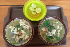 Sop Ayam Pecok di Kweni, Hangat dan Gurih Jadi Menu Sarapan Favorit Warga Buat Anaknya